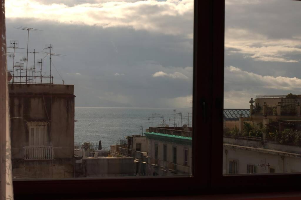 La Finestra Sul Golfo Apartment Napoli Bagian luar foto