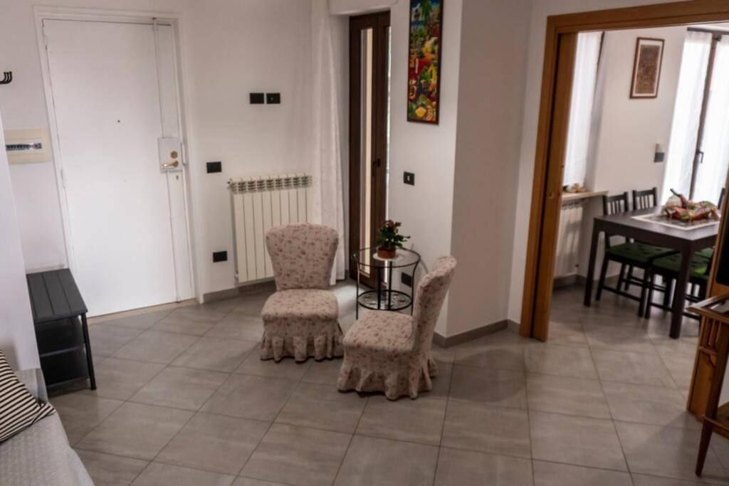 La Finestra Sul Golfo Apartment Napoli Bagian luar foto